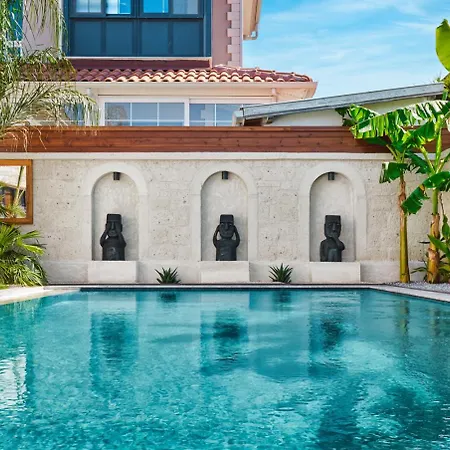 Meruno Alacati Hotel