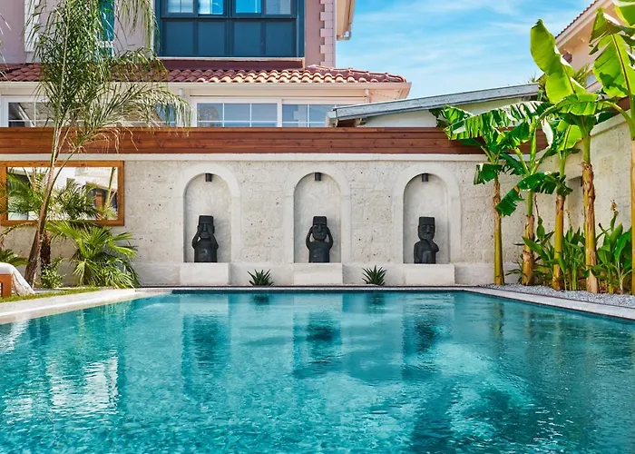 Meruno Alacati Hotel